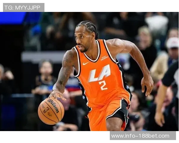 莱昂纳德表现平稳全队最高得分21分但正负值却为负11引人关注