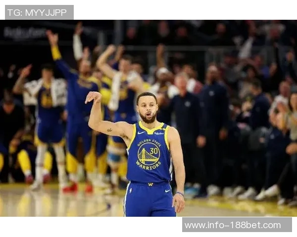 库里三分球表现超群生涯250场6记三分遥遥领先哈登成就倍增